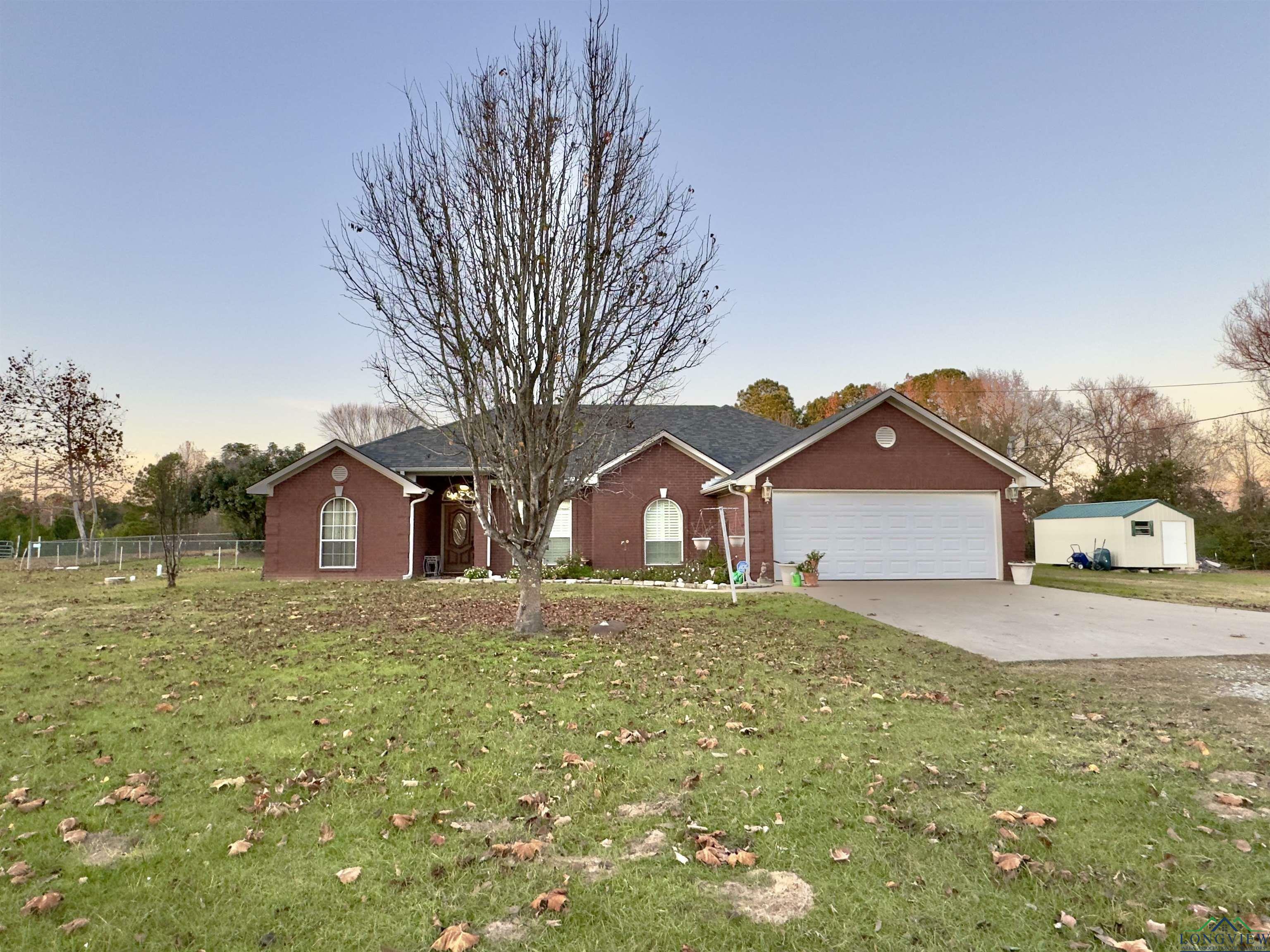 Property Photo:  616 Willow Rd  TX 75650 