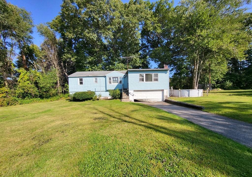 Property Photo:  8 Crescent  NY 10541 