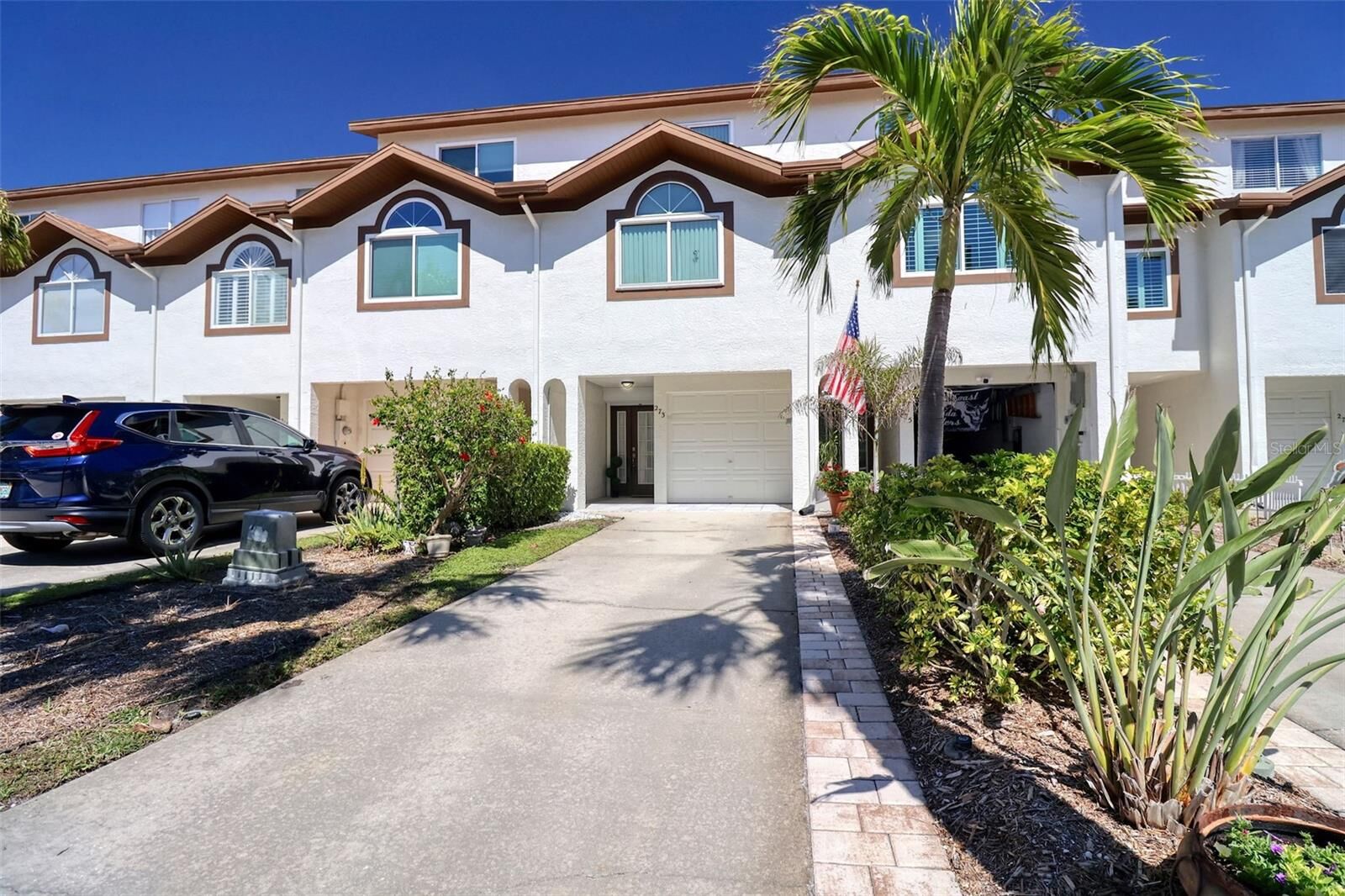 Property Photo: 273 Madeira Circle FL 33715