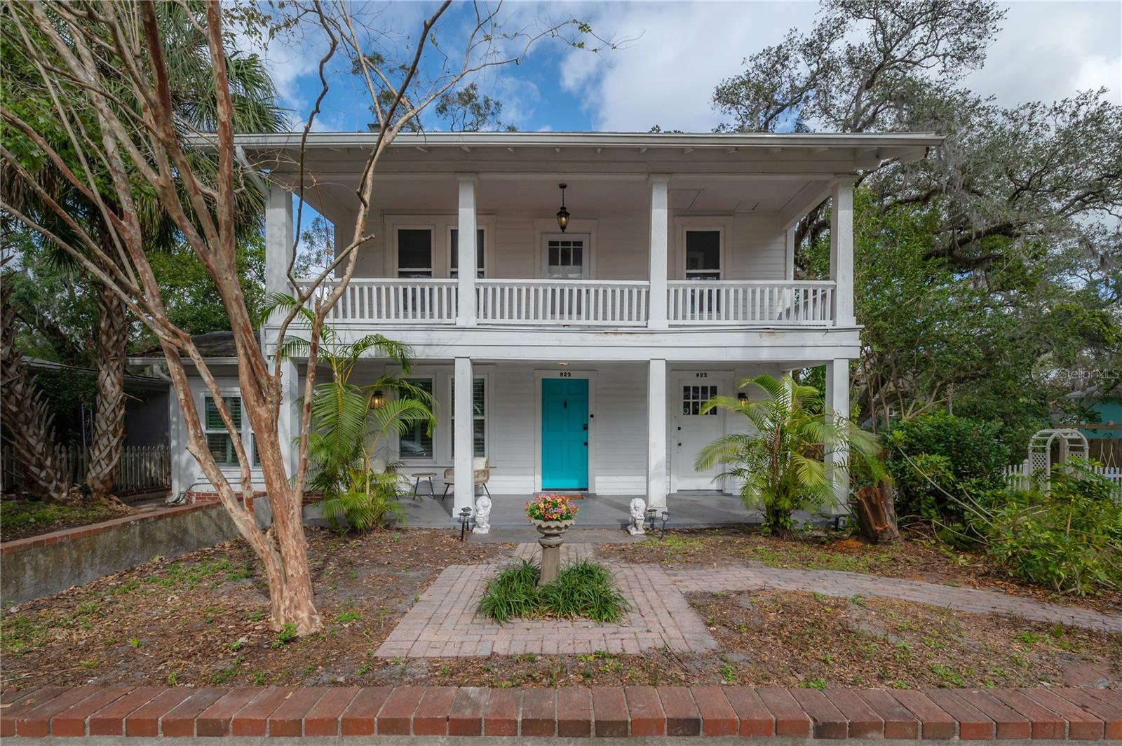 Property Photo:  922 E Patterson Street  FL 33604 