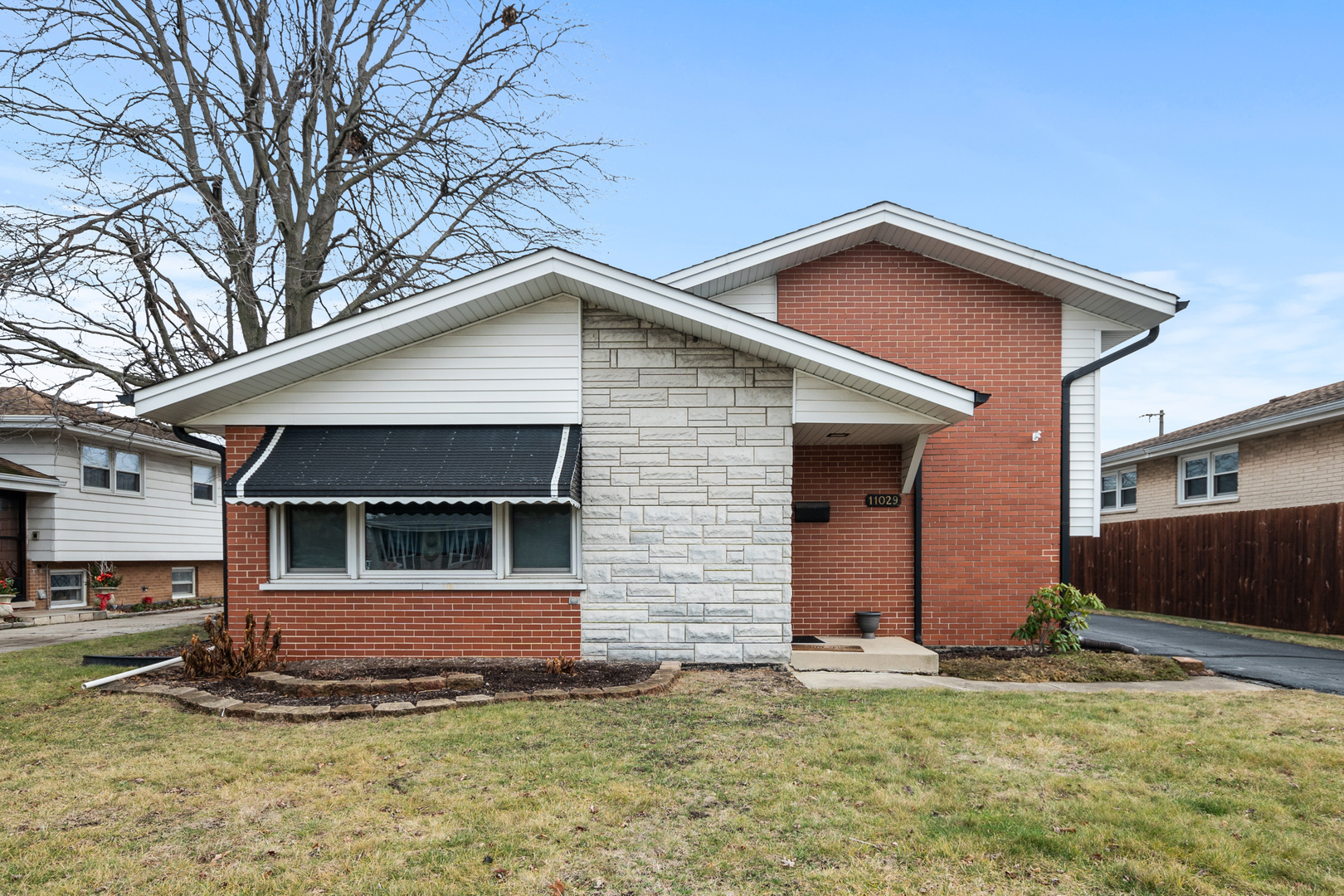 Property Photo:  11029 S Kilbourn Avenue  IL 60453 