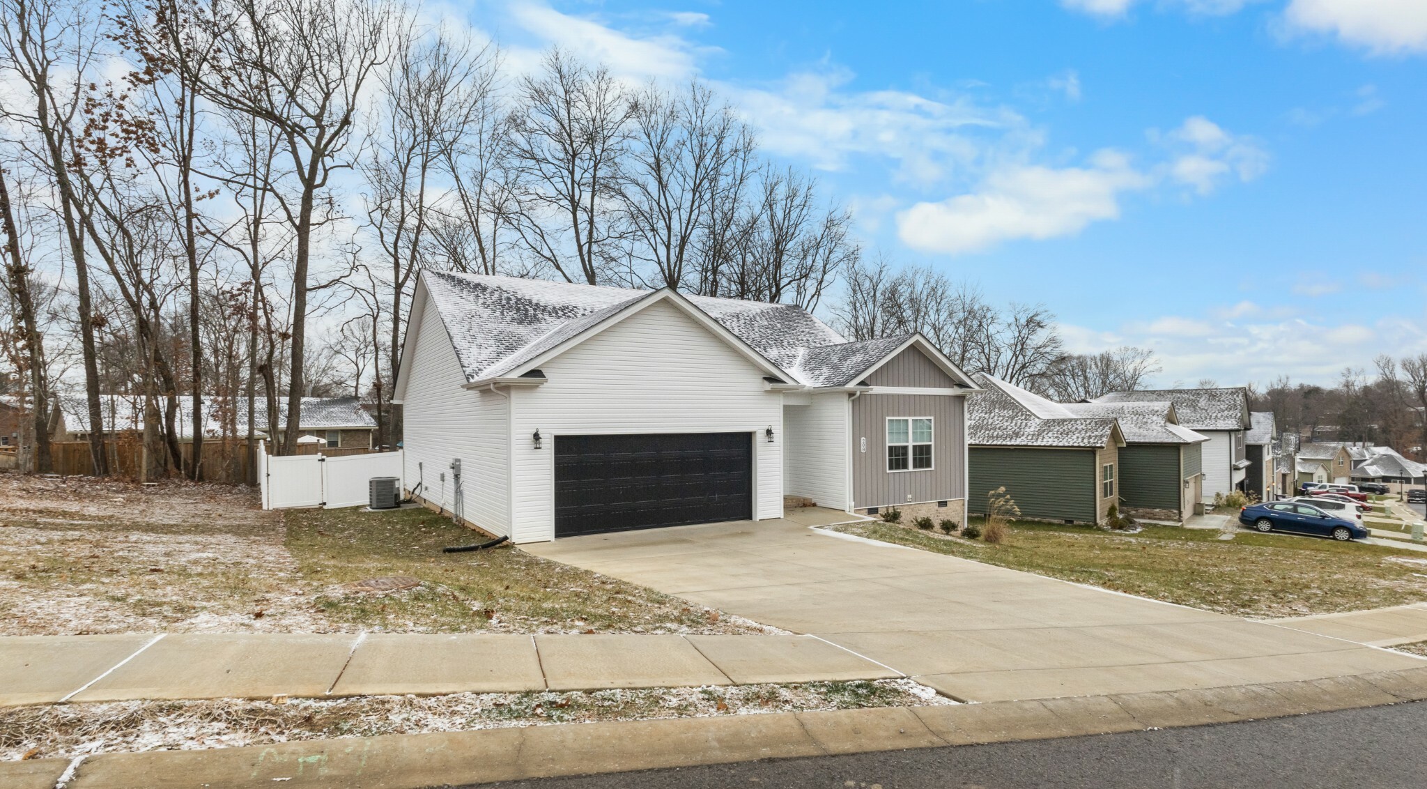 Property Photo:  208 Wade Hampton Ln  TN 37040 