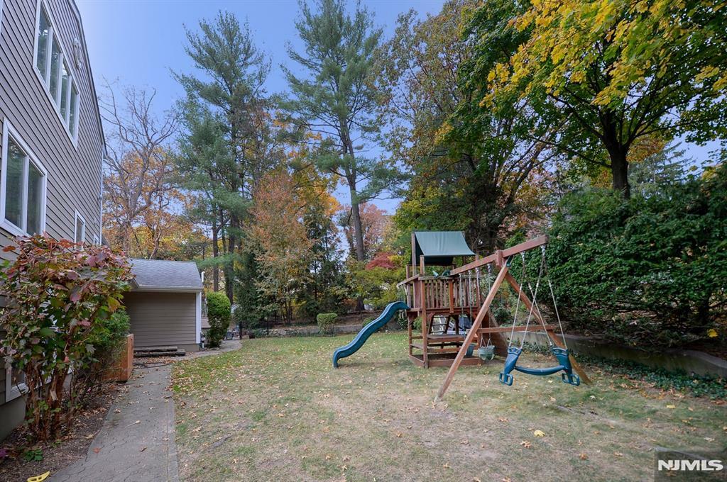 Property Photo:  24 Knoll Road  NJ 07670 