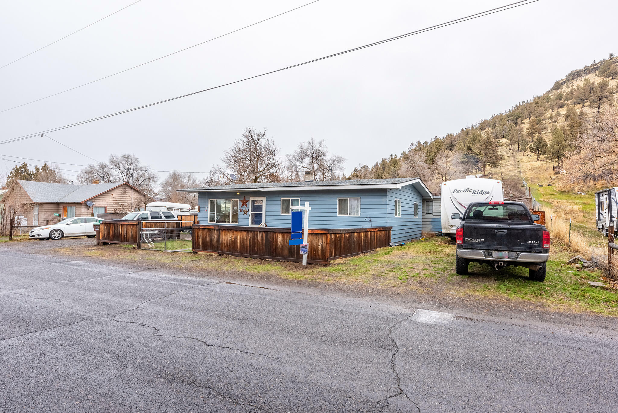 Property Photo:  900 SE Willowdale Drive  OR 97754 