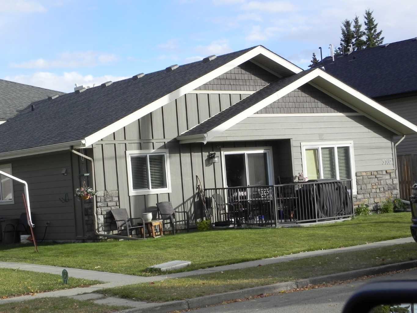 Property Photo:  3707 51 Avenue  AB T4N 4G5 