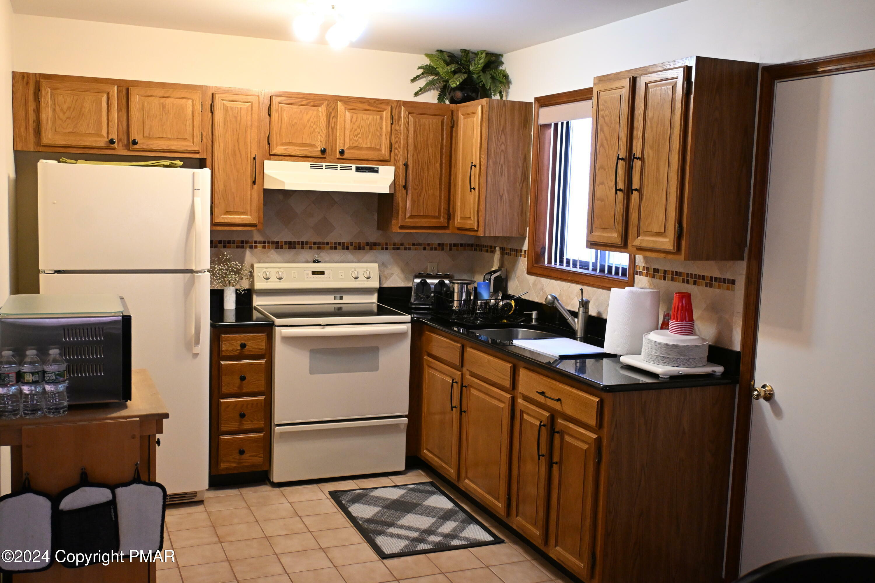 Property Photo: 101 Withywindle Way PA 18371