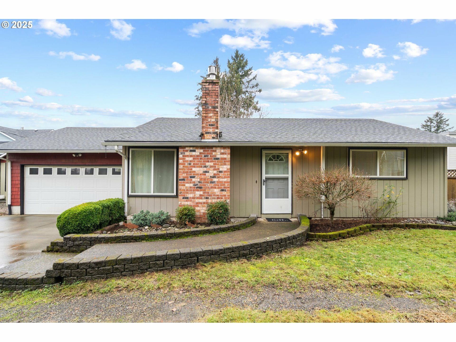 Property Photo:  4032 SE 79th Ave  OR 97206 