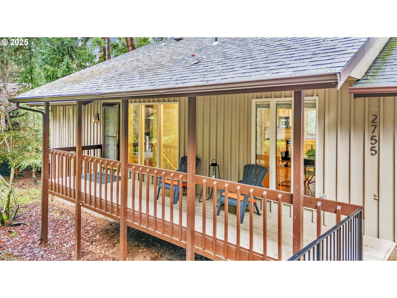 Property Photo:  2755 Warren St  OR 97405 