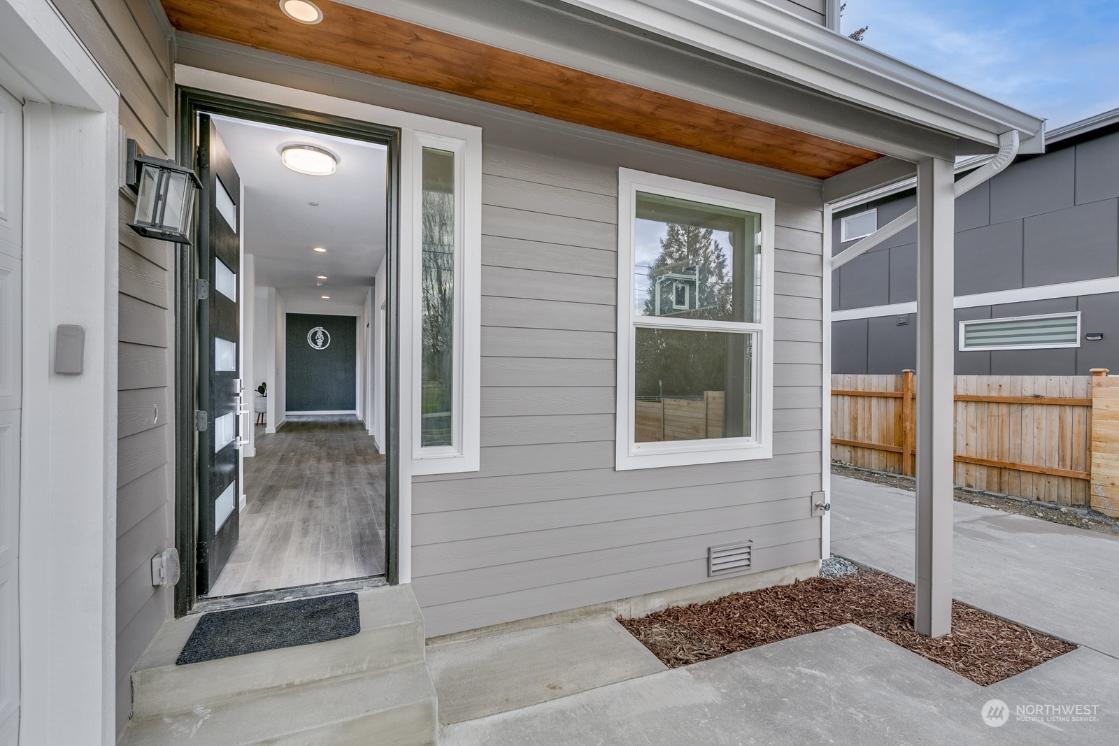 Property Photo:  860 SW 136th Street  WA 98166 