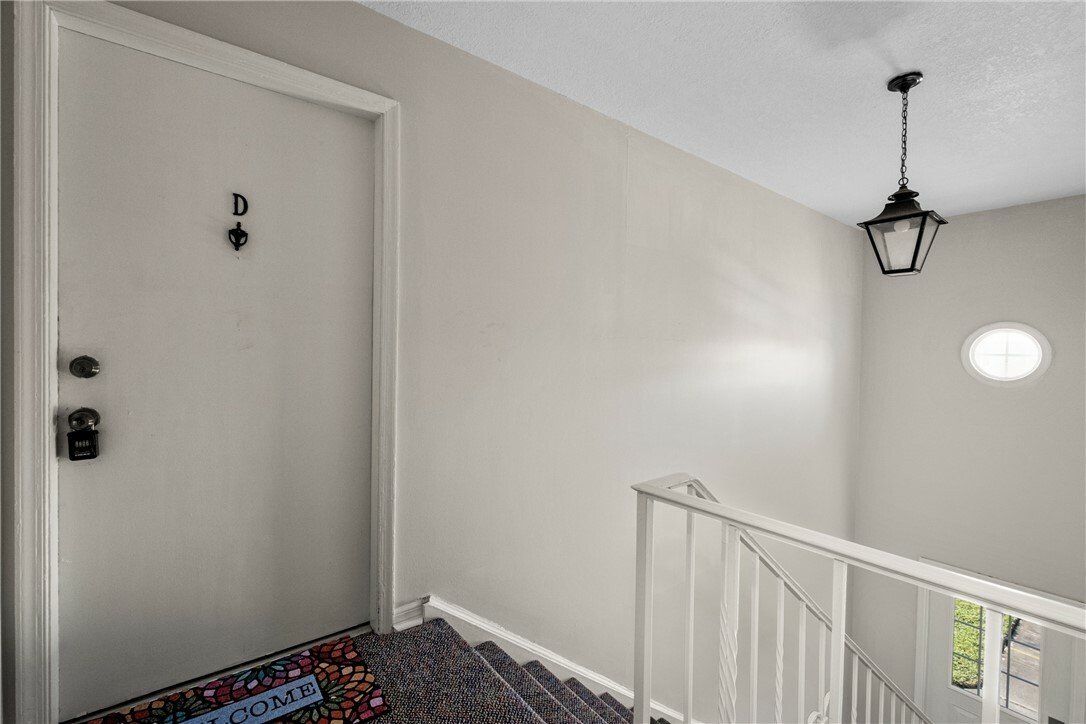 Property Photo:  135 E Colonial Court D  FL 32937 