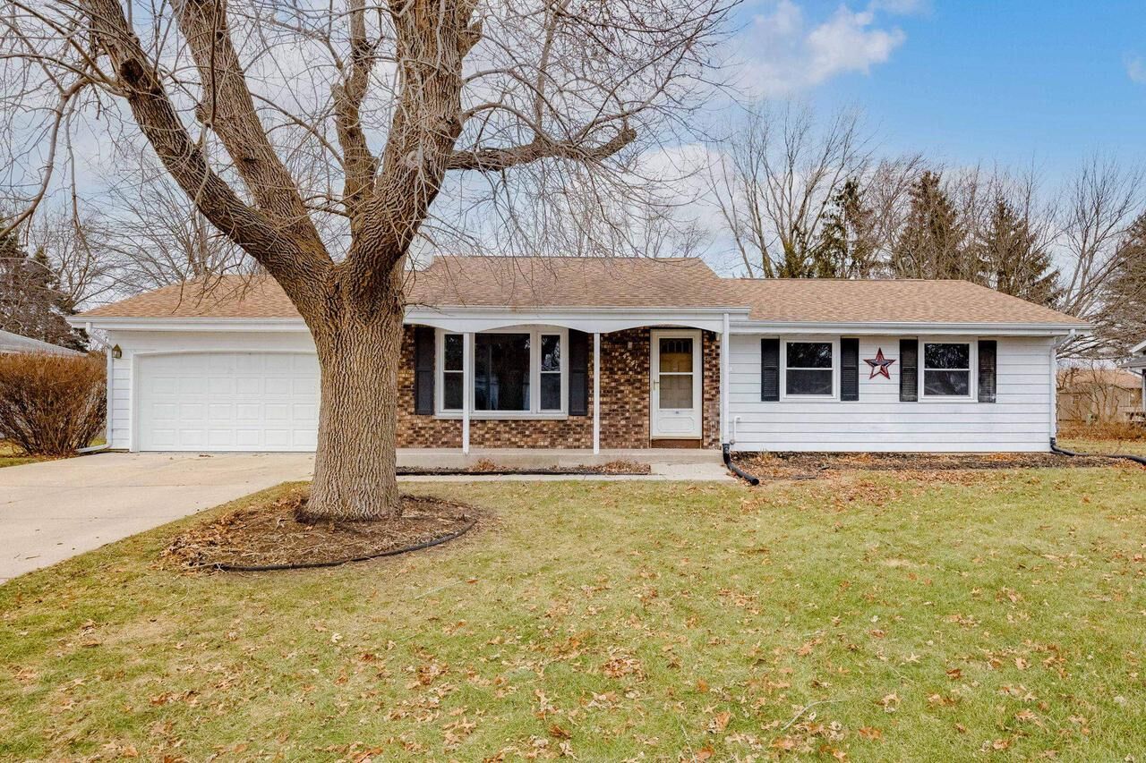 Property Photo:  4241 Chadswyck Drive  WI 53546 