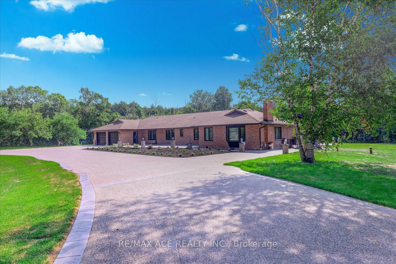 Property Photo: 3589 Tooley Road ON L1E 2G9