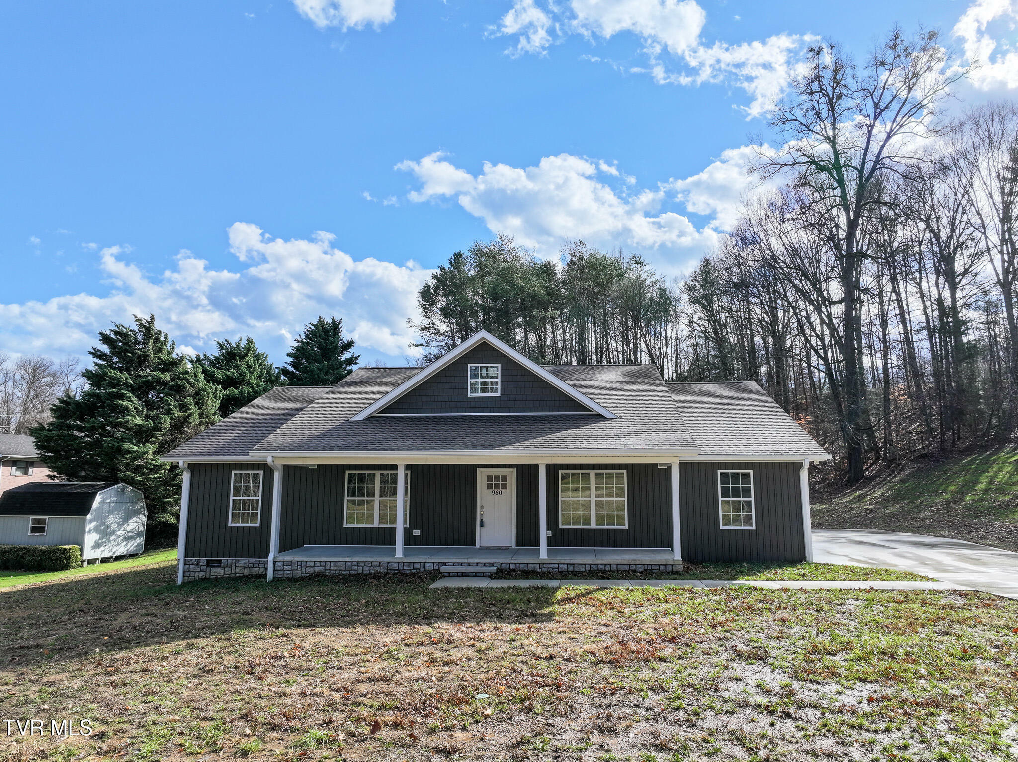 Property Photo: 960 East Allens Bridge Road TN 37743