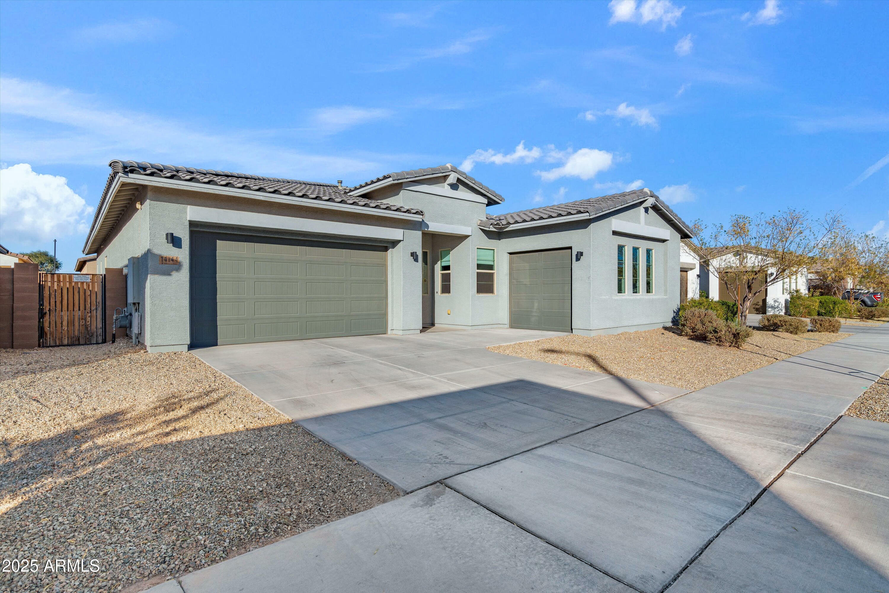 Property Photo:  14144 W Smoketree Drive  AZ 85387 