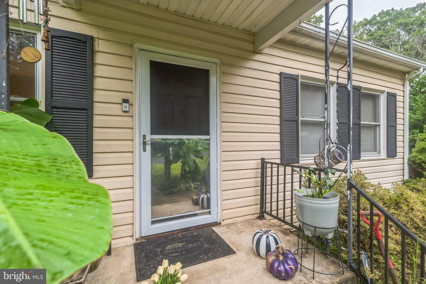 Property Photo: 19314 Weaver Road VA 22172