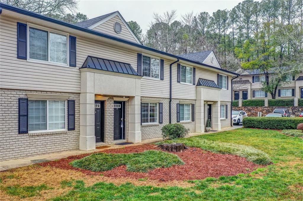 Property Photo:  6940 Roswell Road 11D  GA 30328 