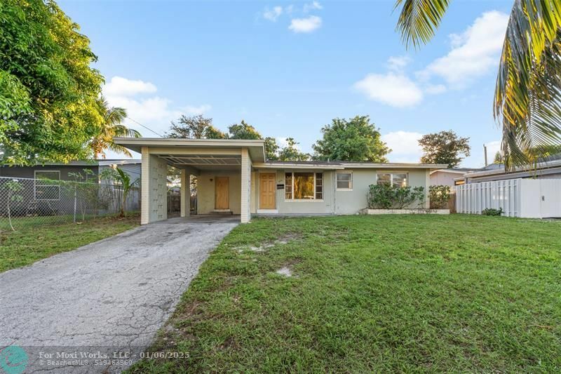 Property Photo:  230 SW 29th Ave  FL 33312 