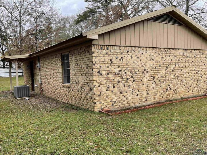 Property Photo: 538 Kelley St TX 75633