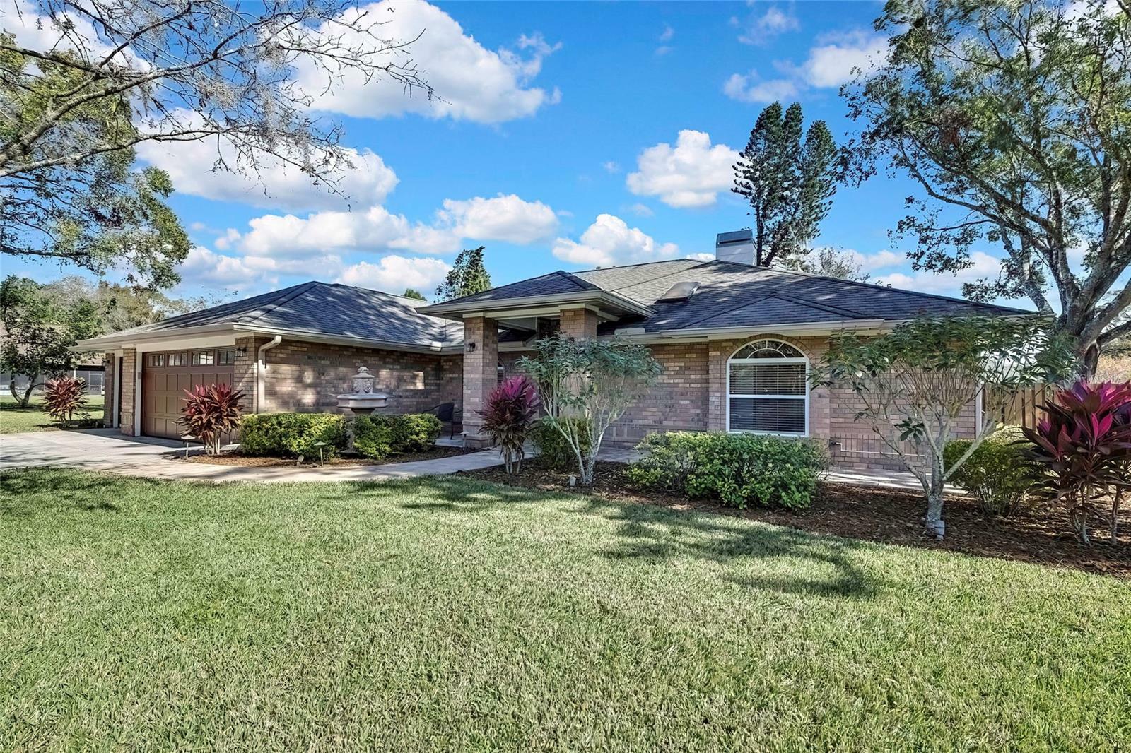 Property Photo:  19505 Coachlight Way  FL 33549 