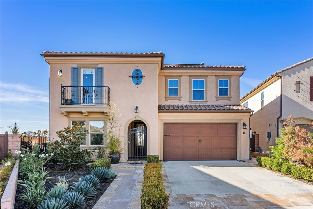 Property Photo: 14 Cielo Azul CA 92692