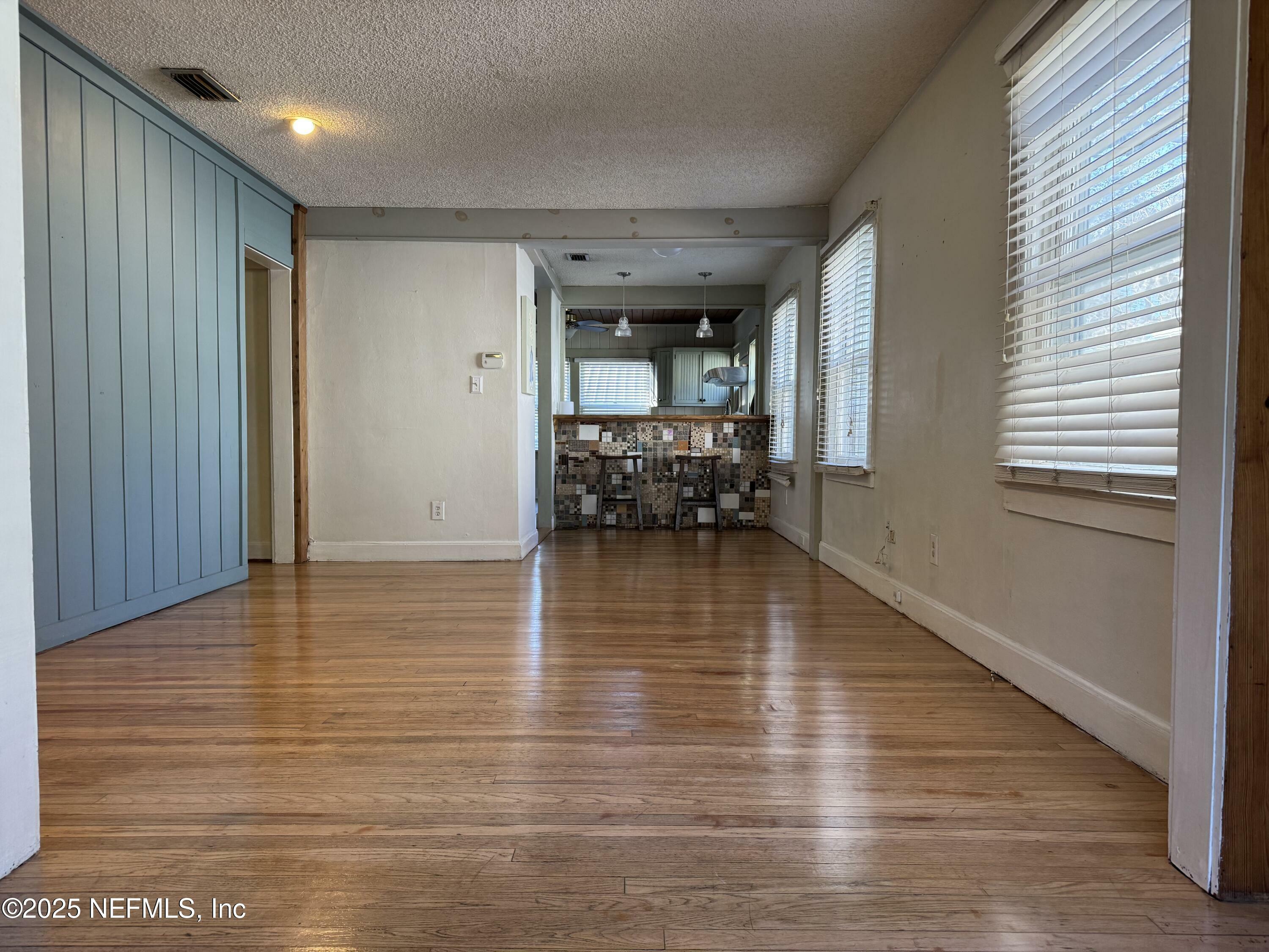 Property Photo:  1822 Inwood Terrace  FL 32207 