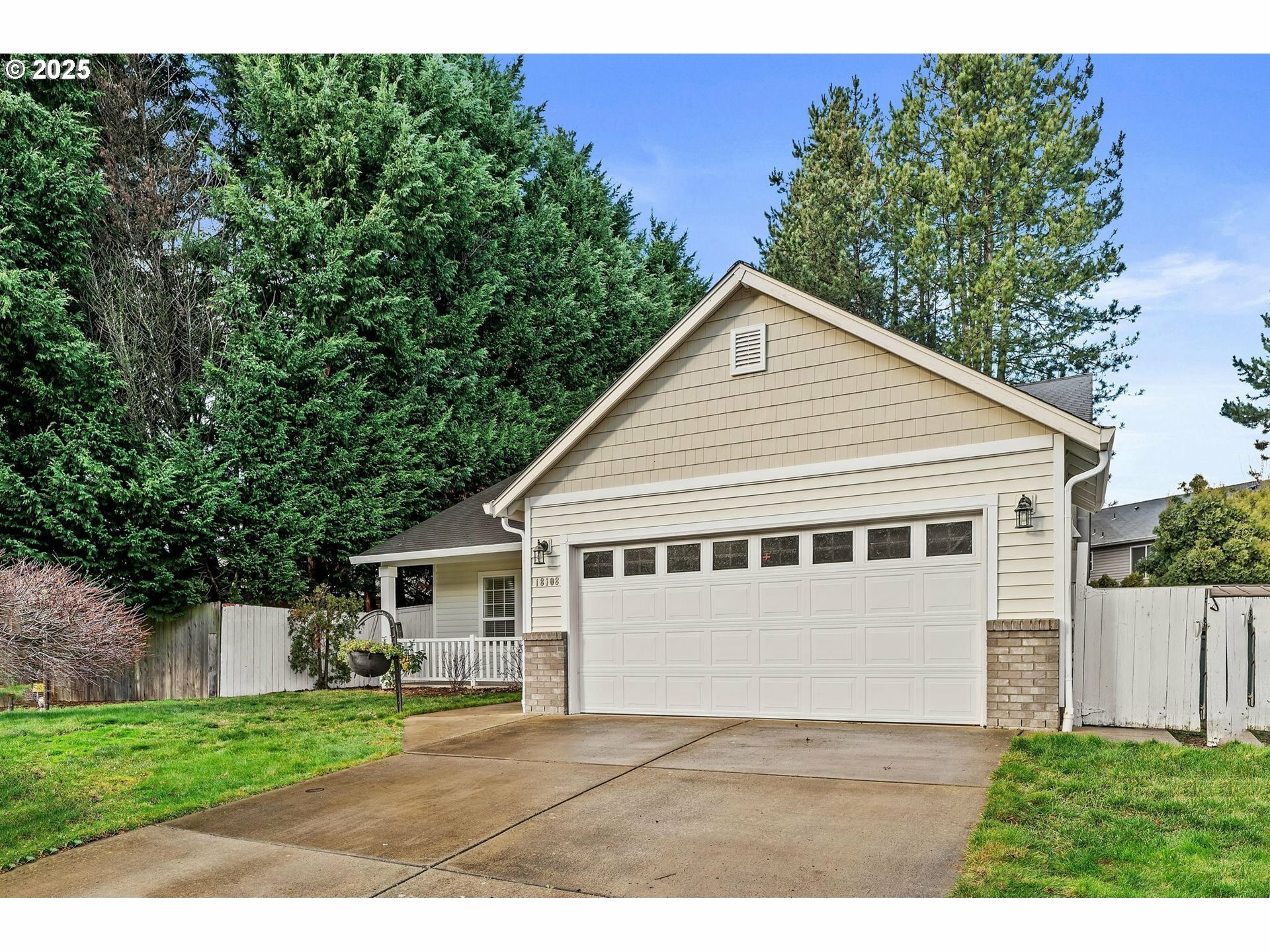 Property Photo:  18108 SE 14th St  WA 98683 