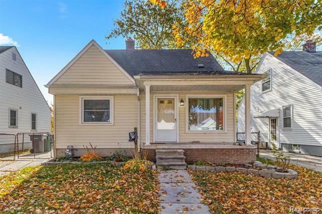 Property Photo:  21037 Carlysle Street  MI 48124 