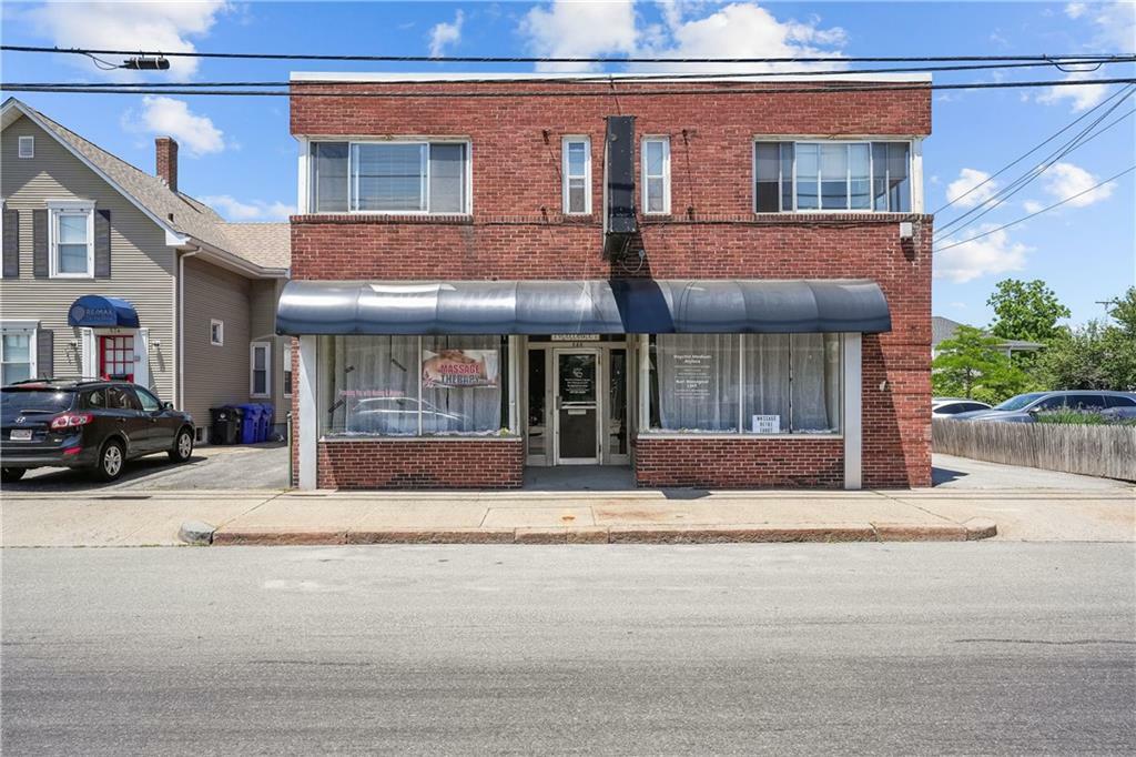 Property Photo: 580 Central Avenue RI 02861