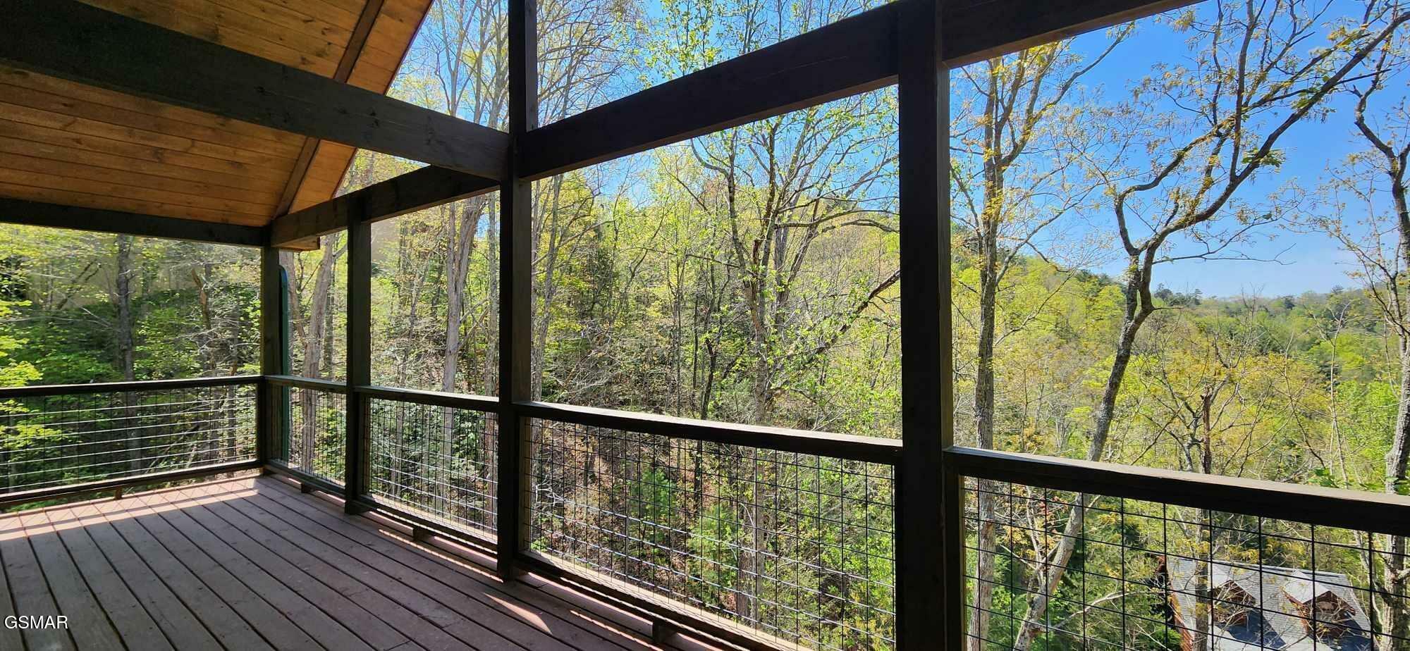 Property Photo: 3272 Smoky Ridge Way TN 37862