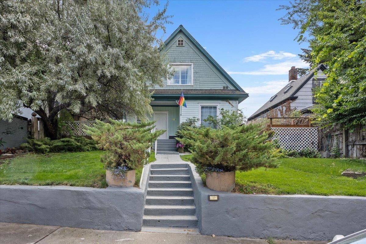 Property Photo:  528 E 7th Ave  WA 99202 