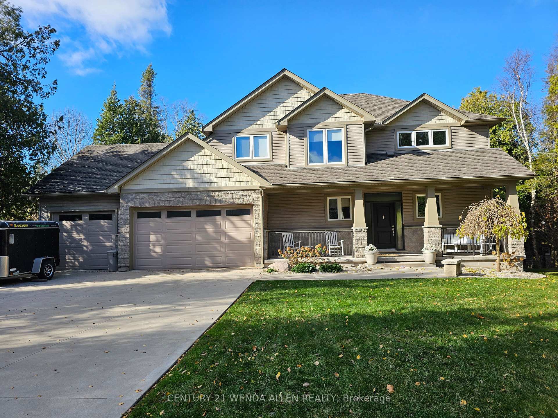 Property Photo: 14 Kuehner St ON N0G 2T0