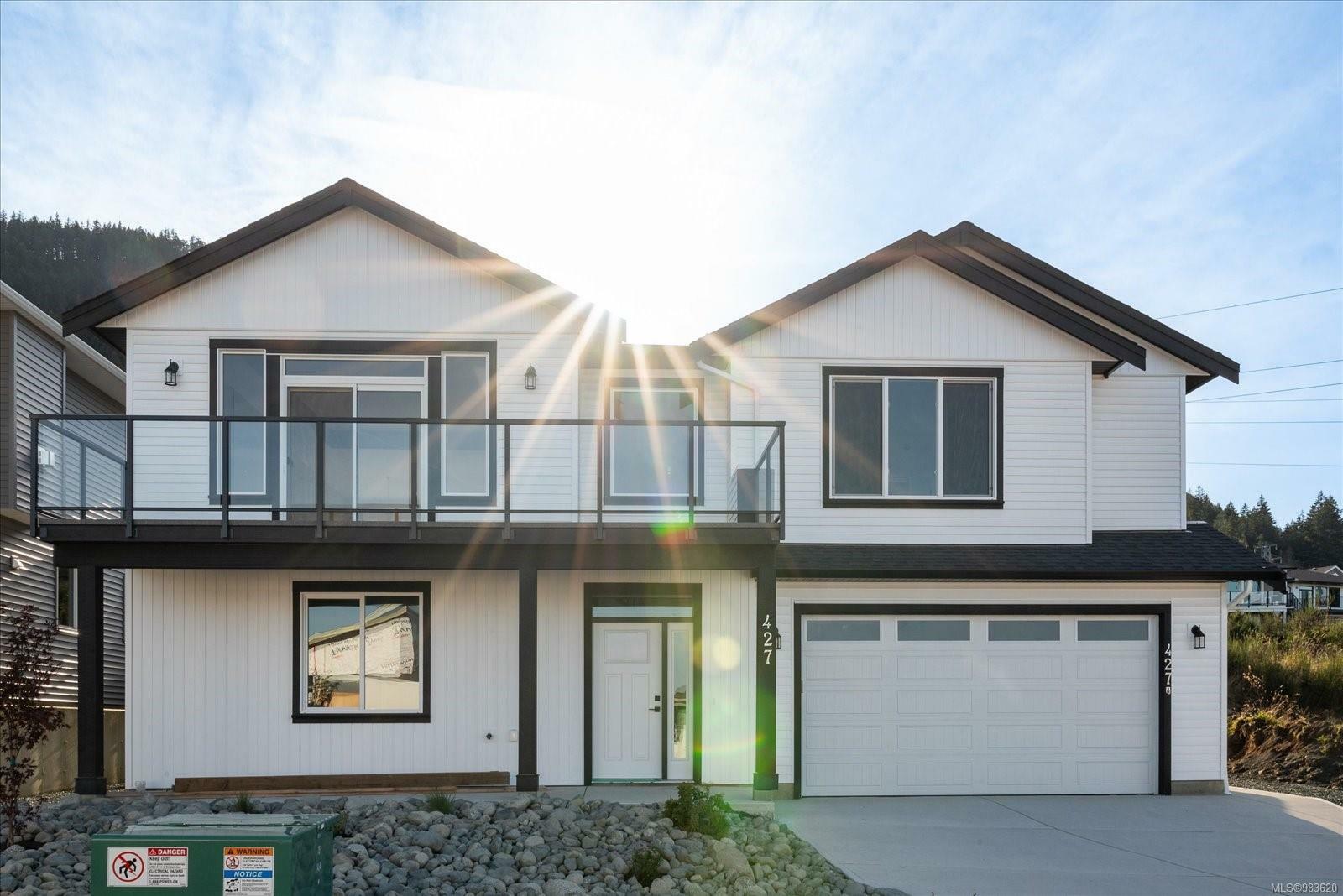 Property Photo:  427 Colonia Dr S  BC V9G 0B8 