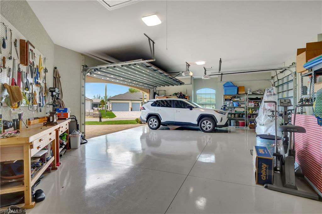 Property Photo: 413 NW 39th Ave FL 33993