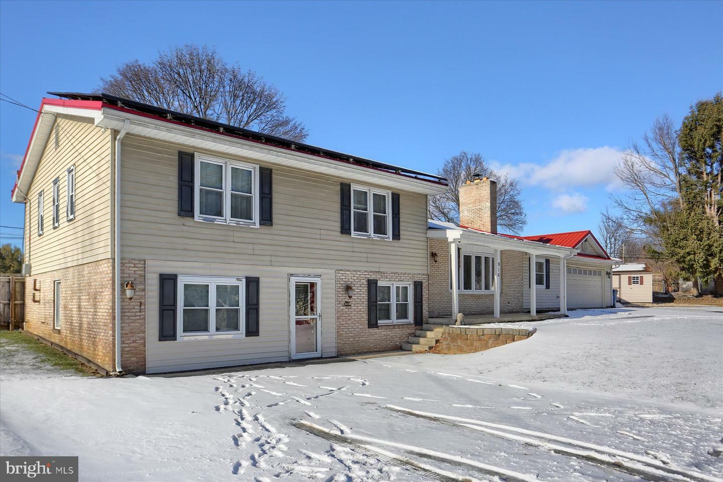 Property Photo:  916 Gettysburg Pike  PA 17055 