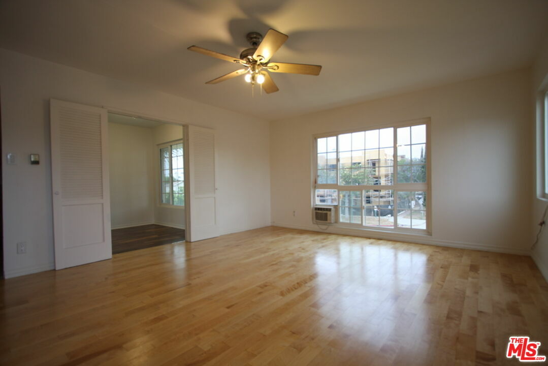 Property Photo:  1428 S Crescent Heights Blvd 1428 1/2  CA 90035 