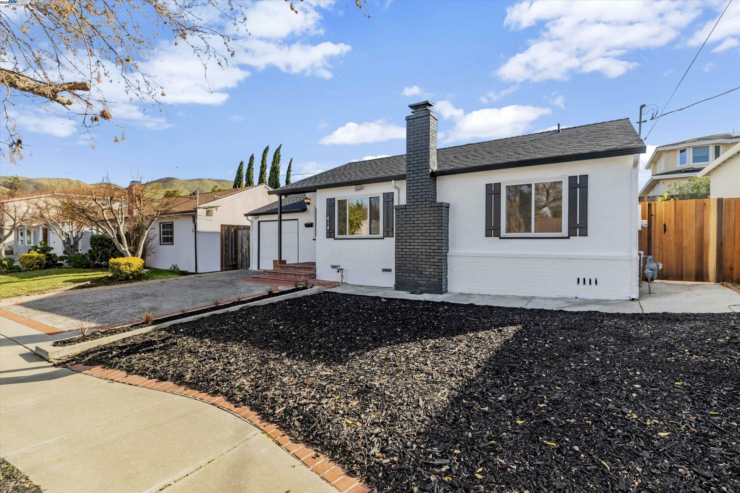 Property Photo:  414 Lemarc St  CA 94539 