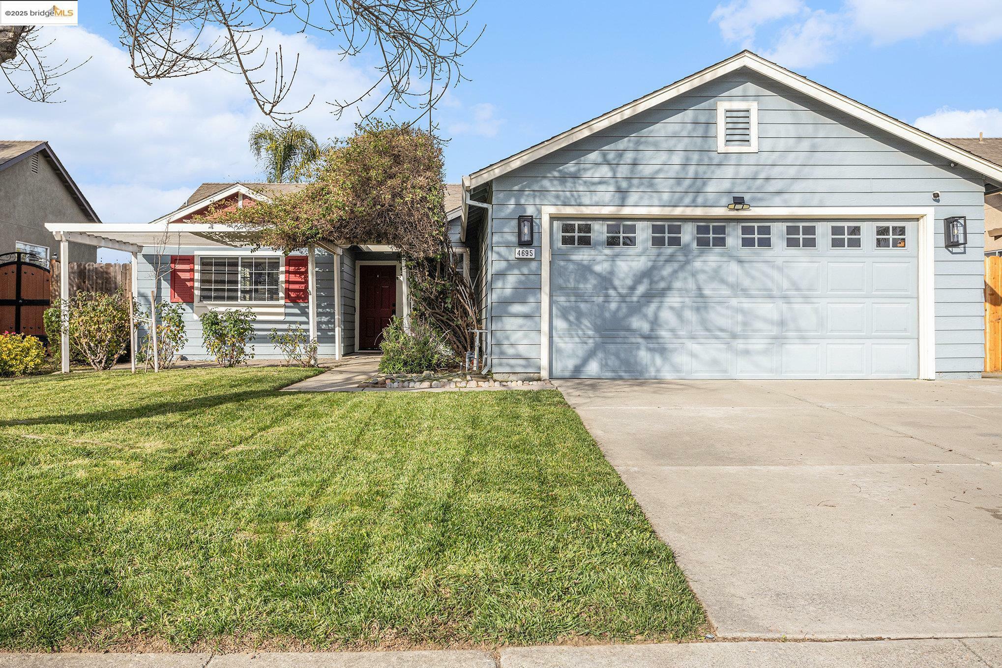 Property Photo:  4695 La Vista Dr  CA 94561 