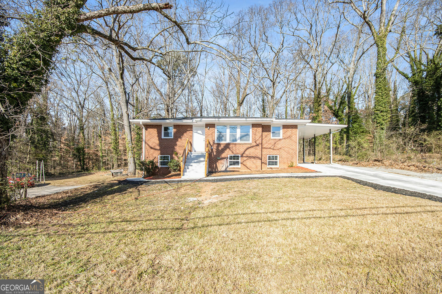 Property Photo:  2961 Delmar Lane NW  GA 30311 