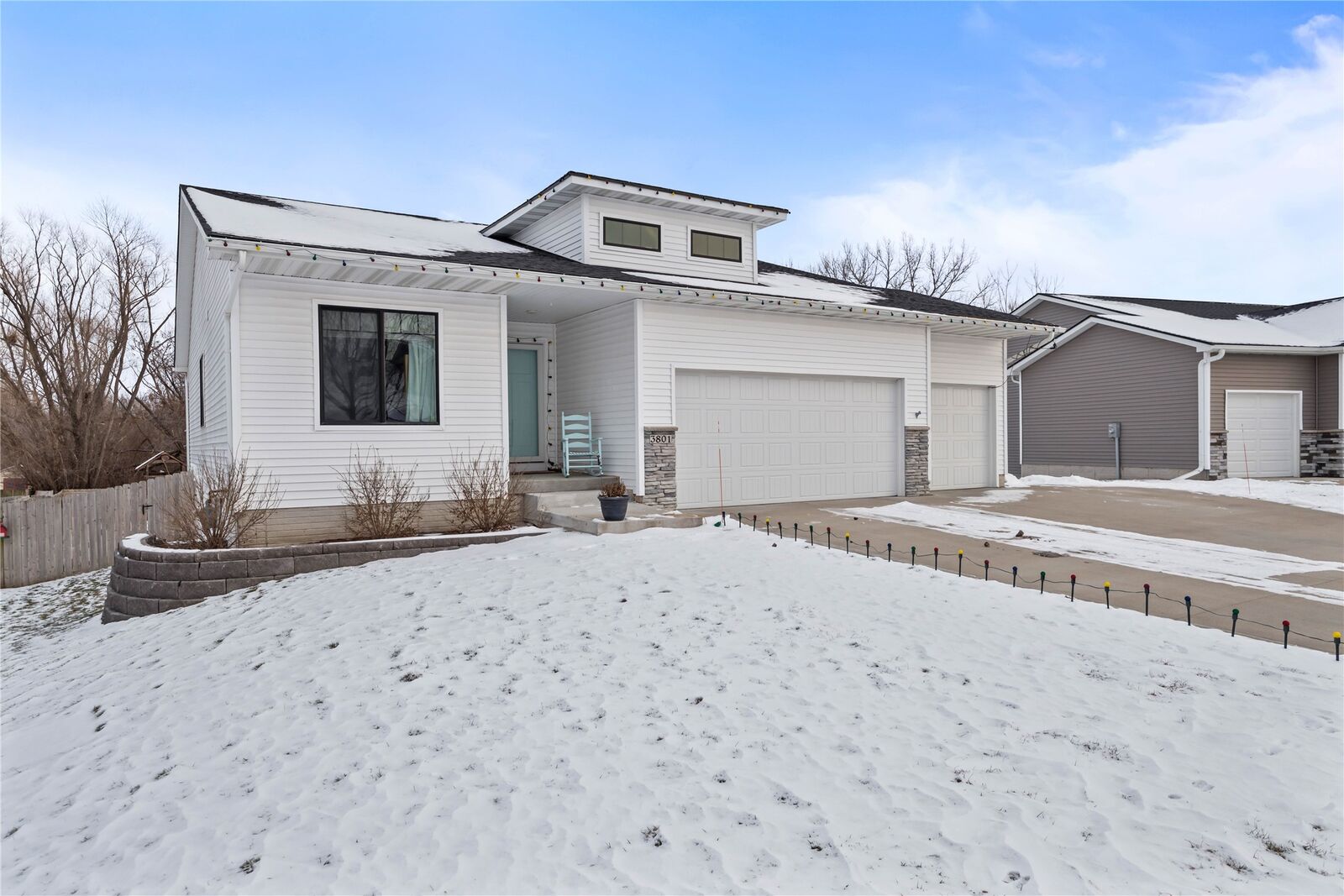 Property Photo: 3801 SE Primrose Drive IA 50021