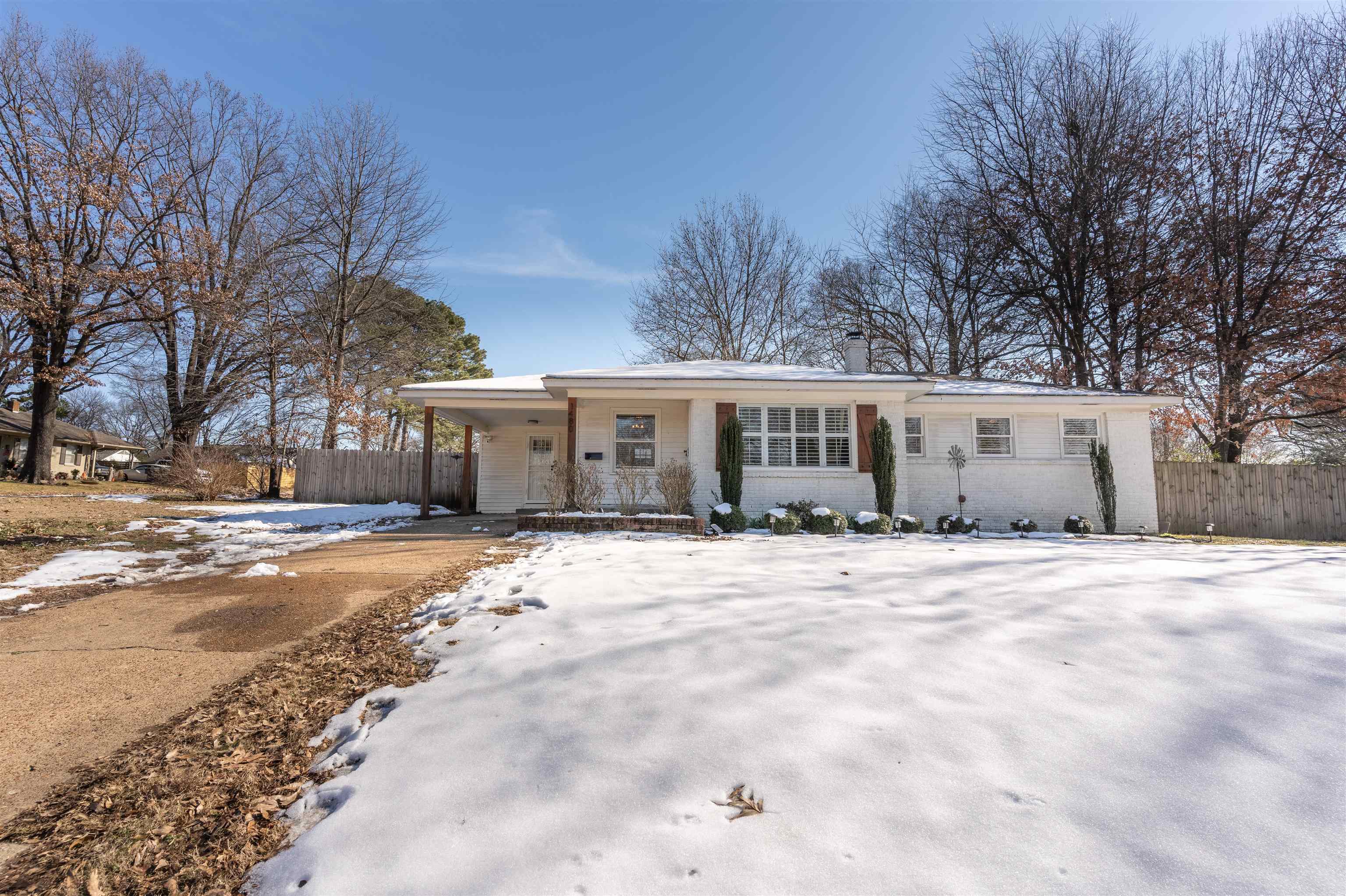 Property Photo:  1480 S White Station Rd  TN 38117 