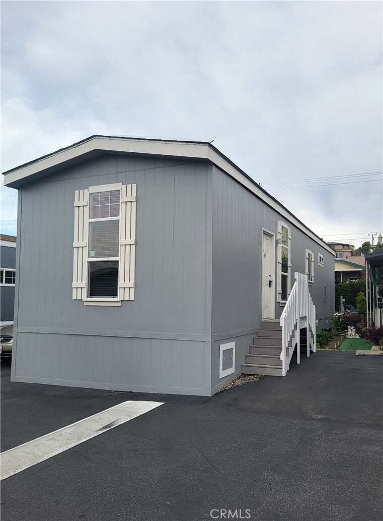 Property Photo:  1477 Grand Avenue W 15  CA 93433 