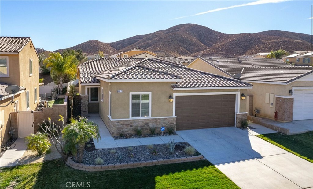 Property Photo:  36437 Agave Road  CA 92532 