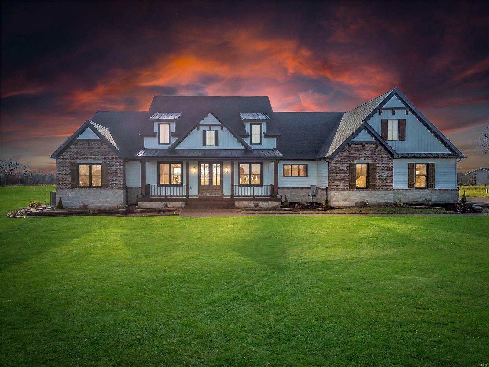 Property Photo: 17 Stonebriar Estates Court MO 63385