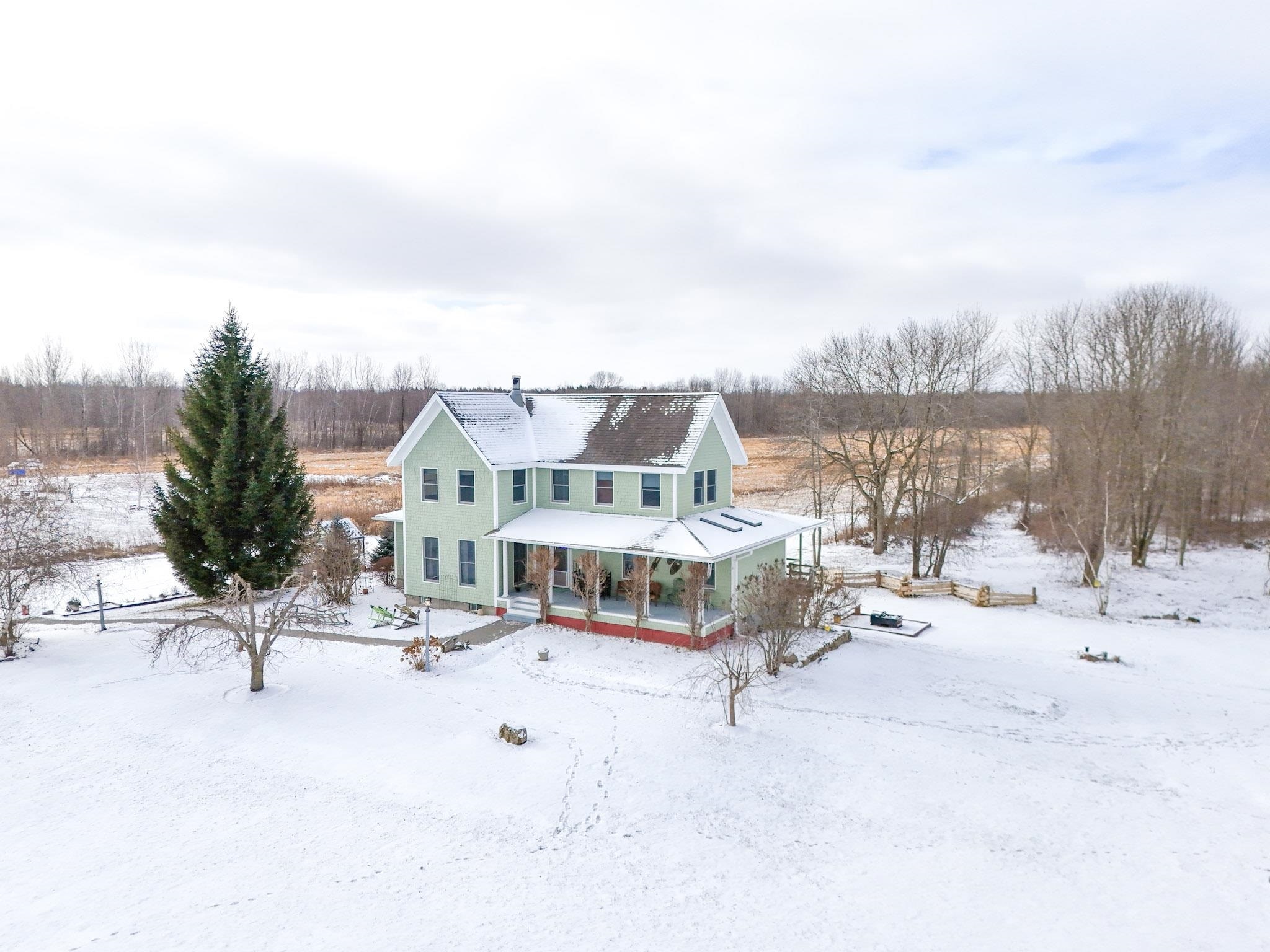 Property Photo:  3671 Lakeview Drive  VT 05458 