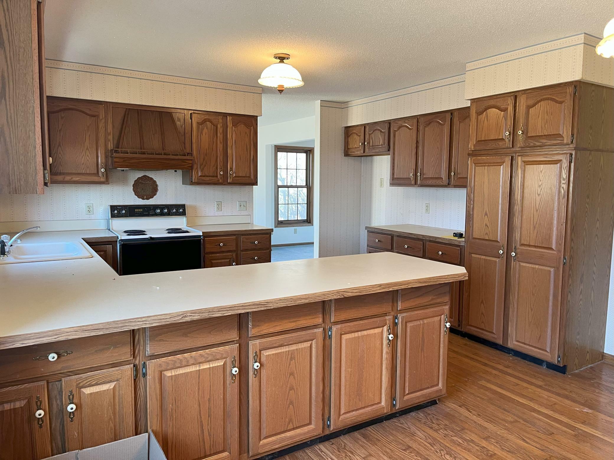 Property Photo: 305 S 6th Avenue E MN 56088