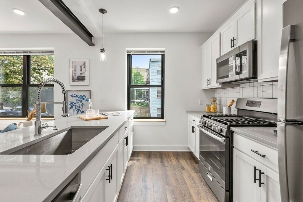 Property Photo: 273 Border Street B3 MA 02128