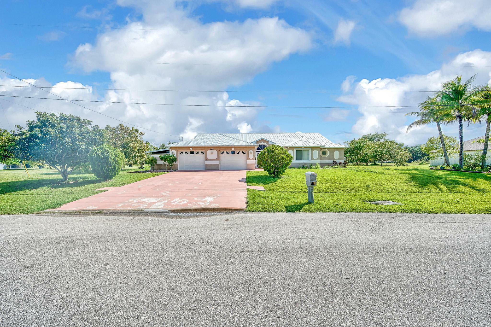 Property Photo:  1732 SW Lexington Drive  FL 34953 