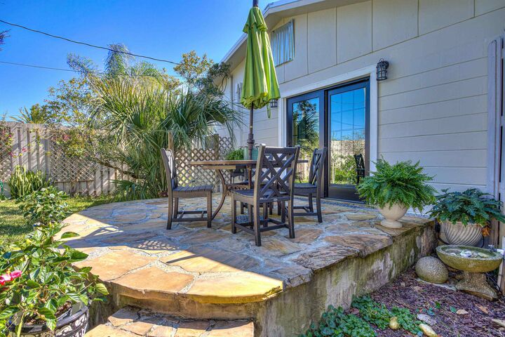 Property Photo: 29 Montrano Avenue FL 32080