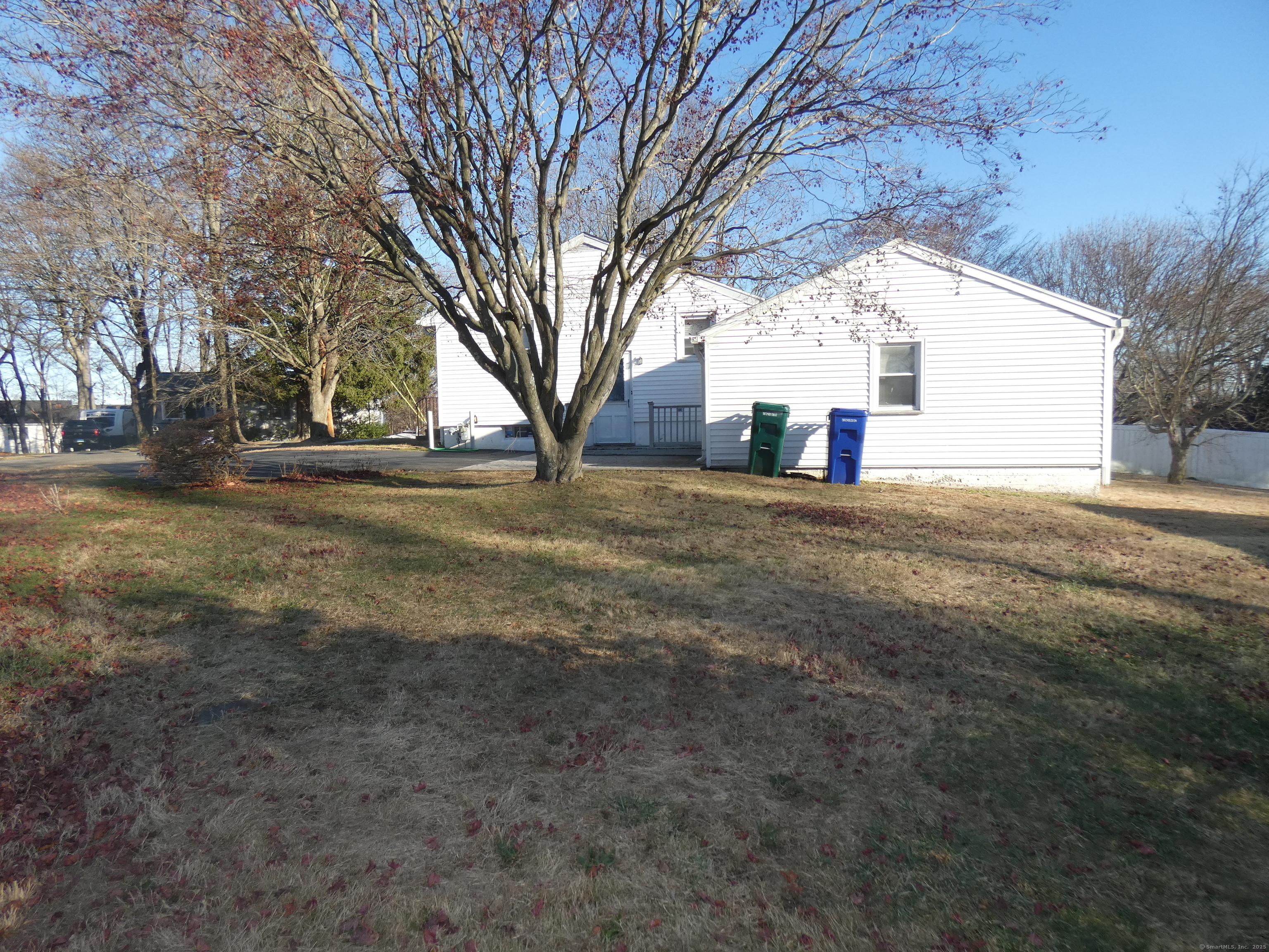 Property Photo:  5 Red Bird Drive  CT 06614 