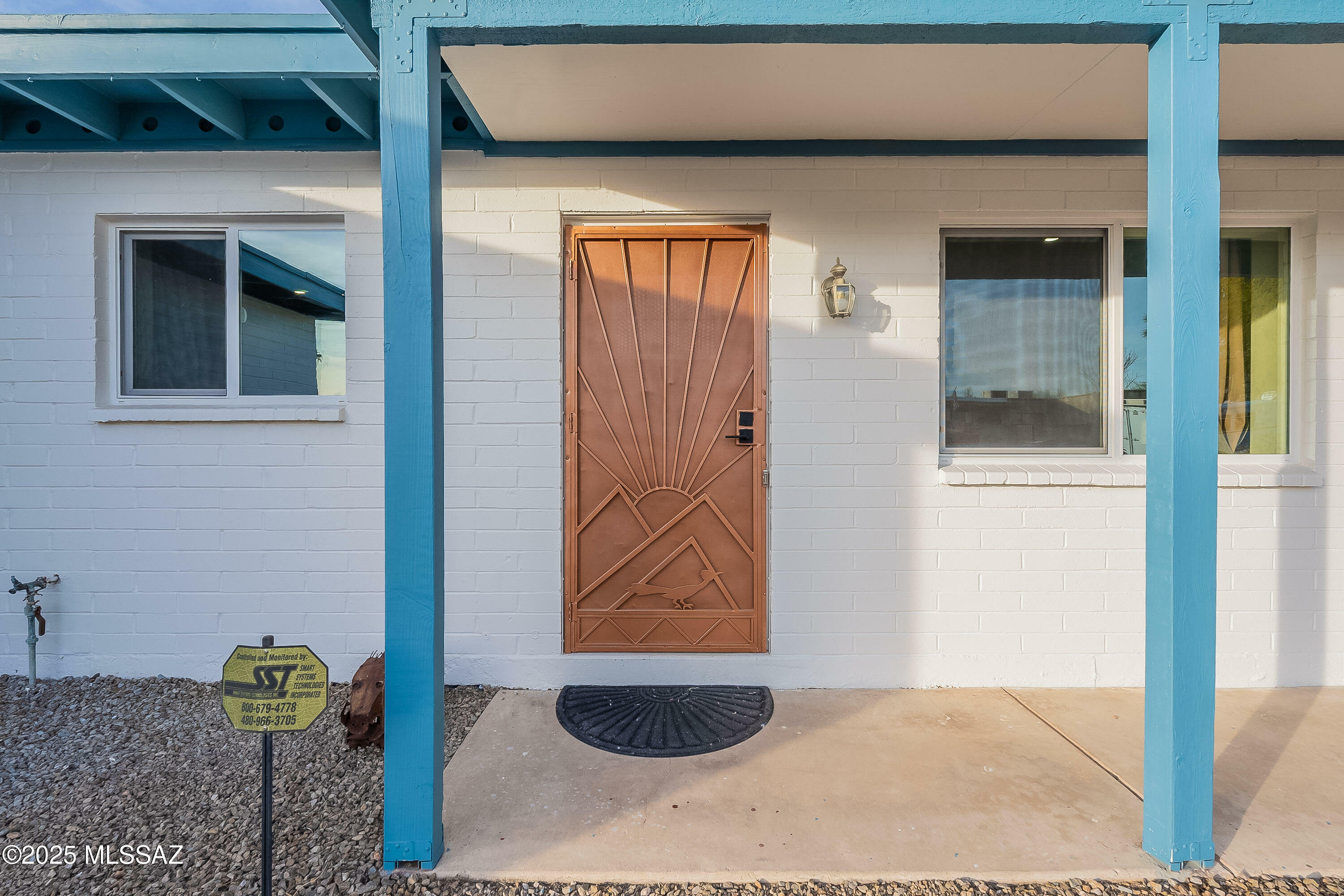 Property Photo:  3810 W Red Wing Street  AZ 85741 